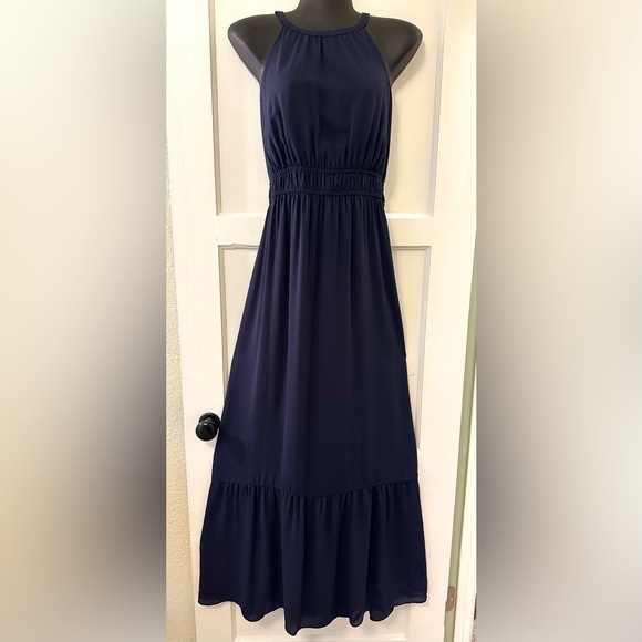 Saks Fifth Avenue Elegant Maxi Dress - Picture 1 of 12